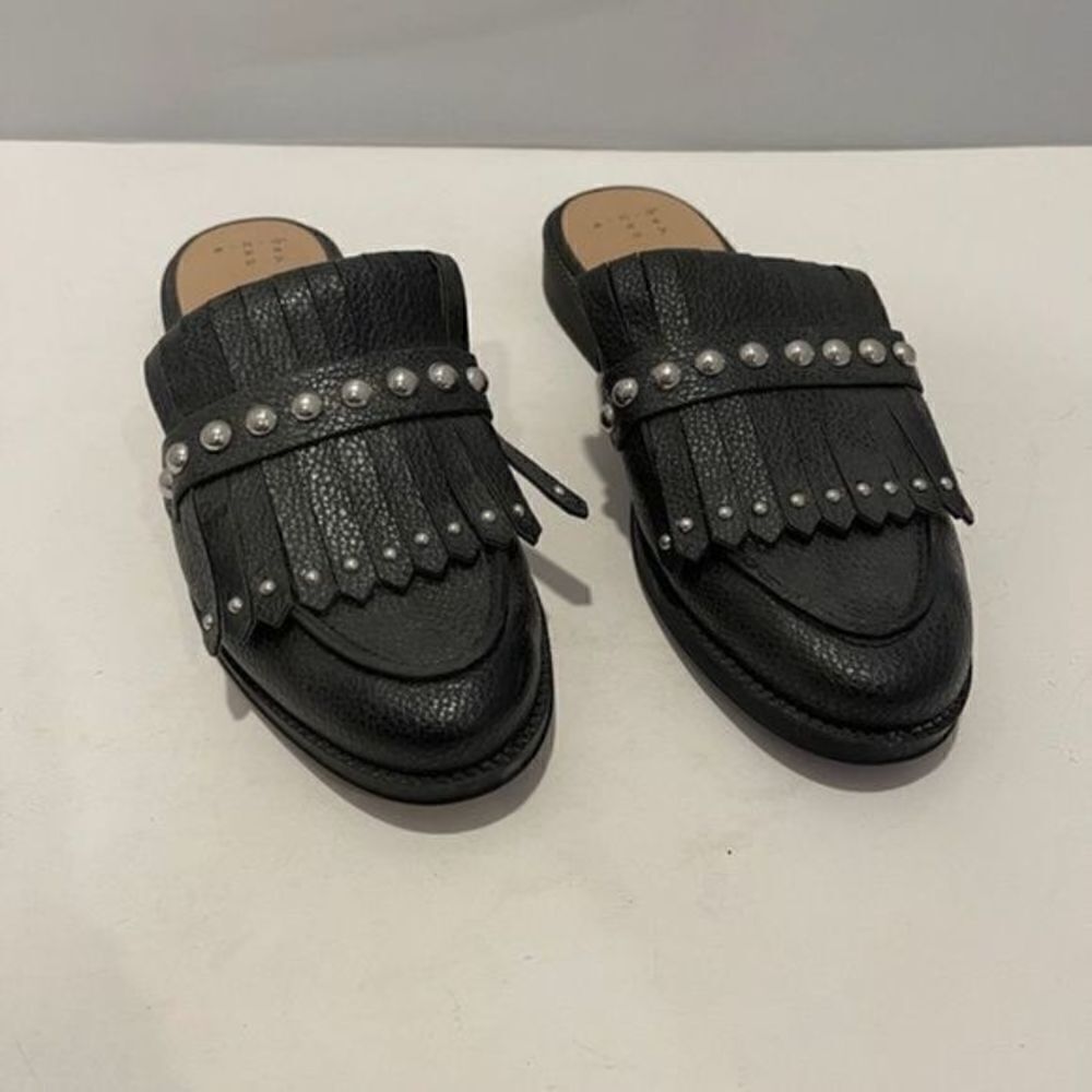 Universal Thread Black Slip On Fringe Loafers 6.5